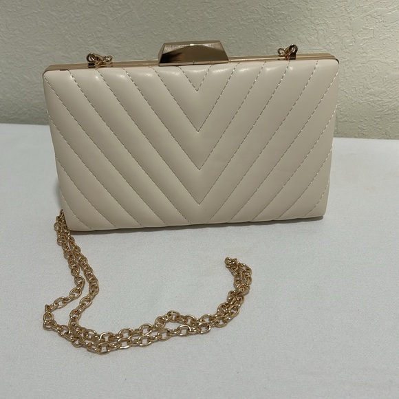 Neiman Marcus Handbags - NEIMAN MARCUS WOMEN SNAP CLUTCH CROSSBODY GOLD CHAIN BONE